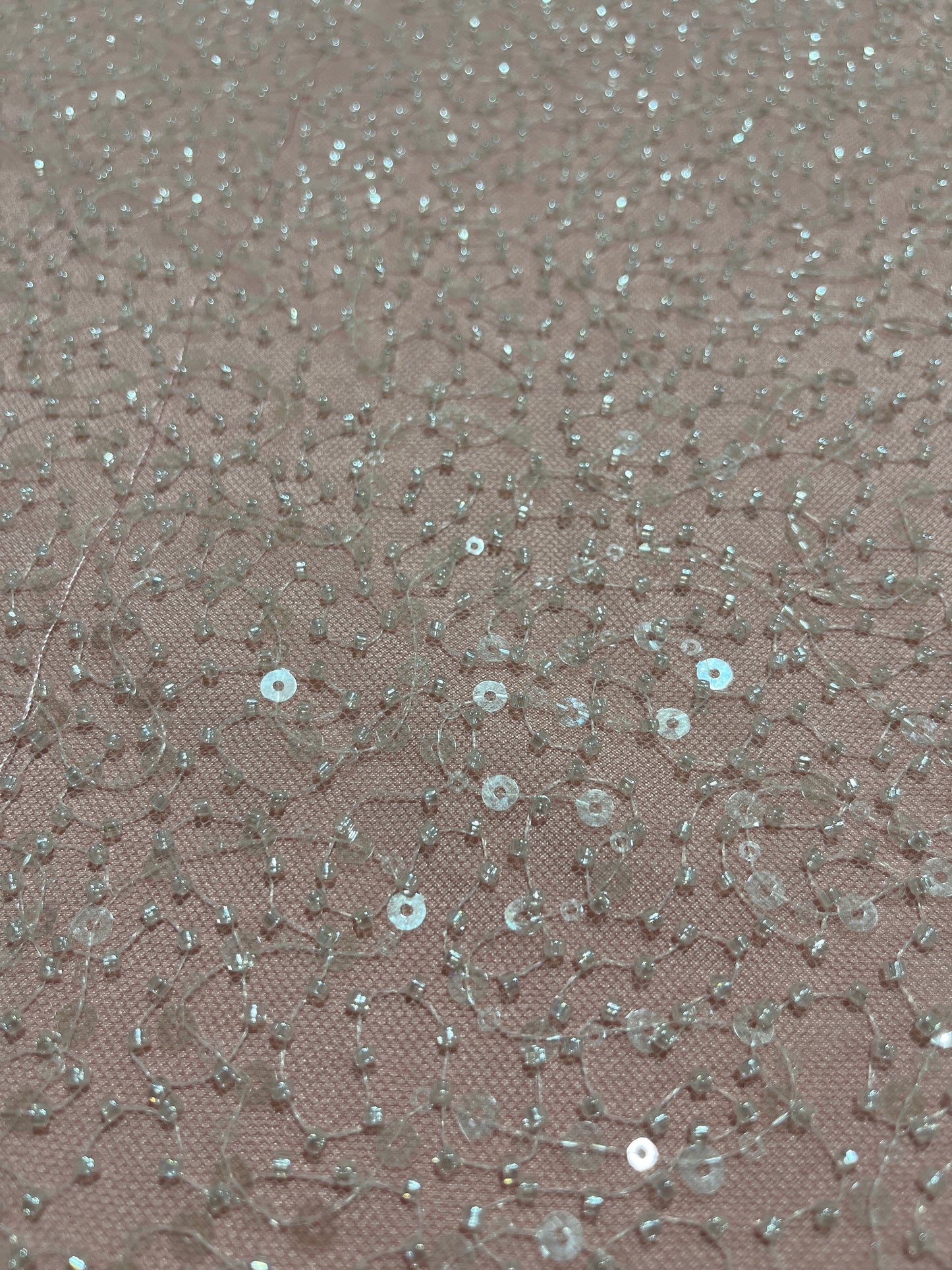 LLUVIA DE LENTEJUELAS