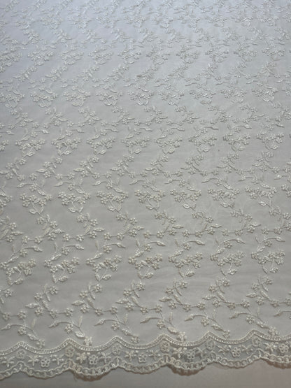 LACE AND FLOR BLANCO