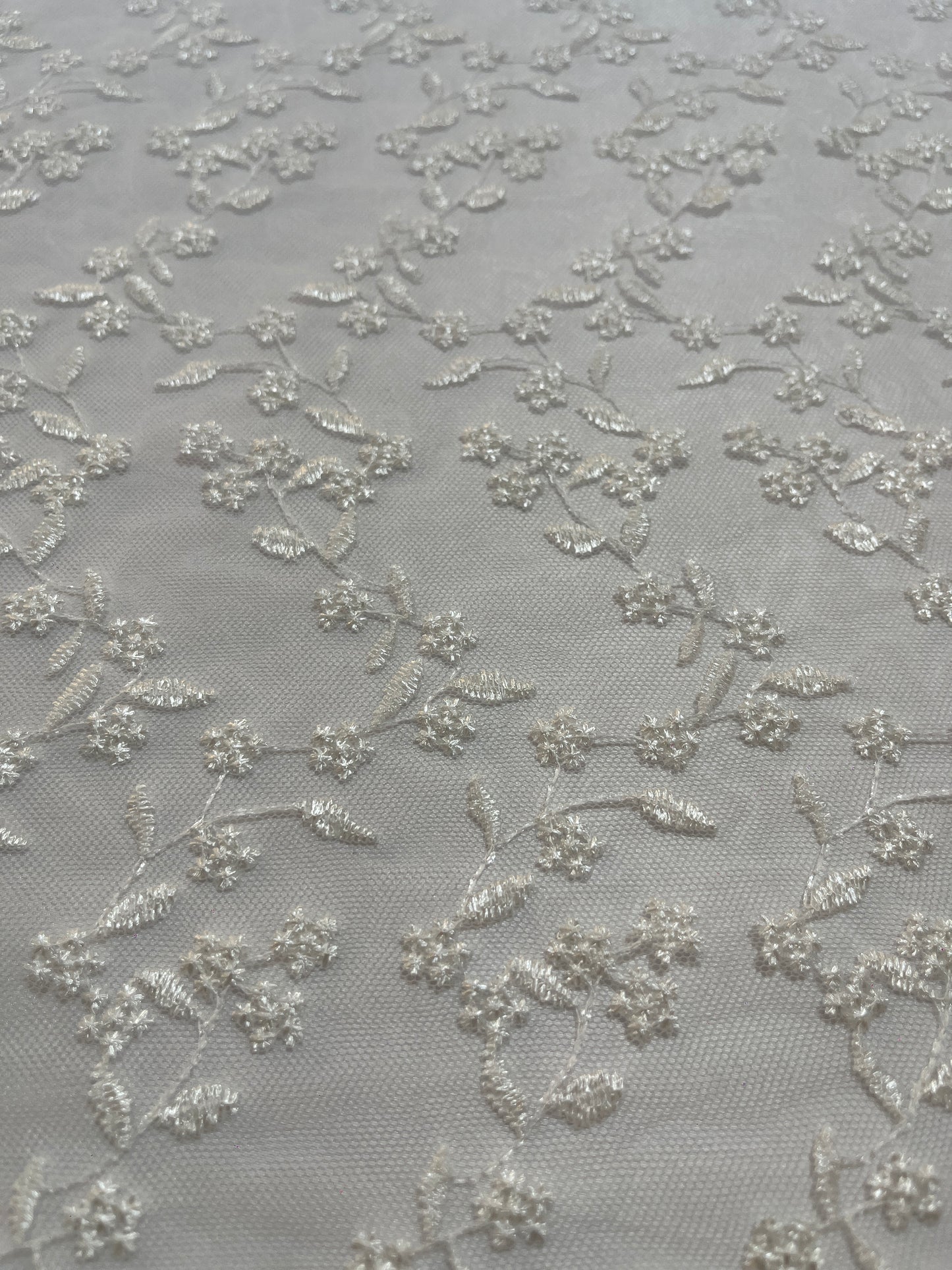 LACE AND FLOR BLANCO