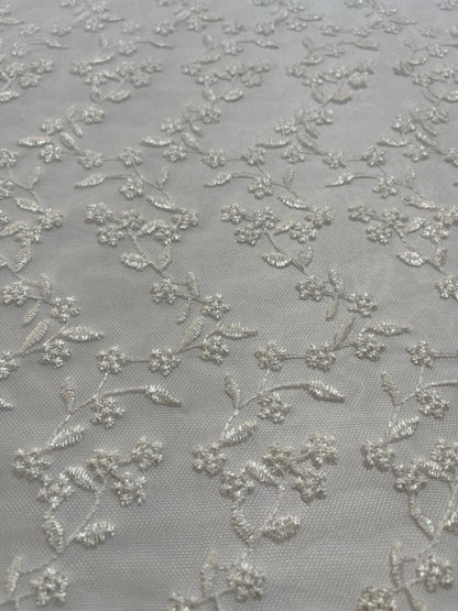 LACE AND FLOR BLANCO