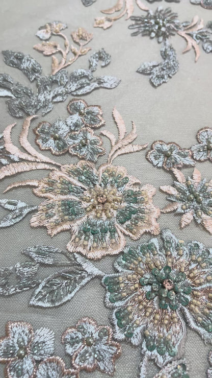 TUL BORDADO FLORAL VERDE MENTA